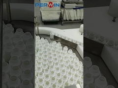 Productielijn voor het vullen van kleine plastic flessen